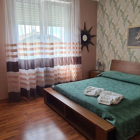 B&B Regina 부스토아르시치오 외부 사진