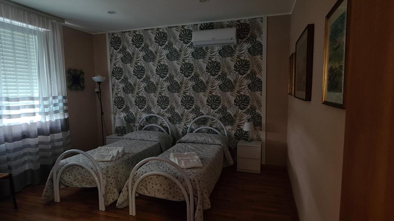 B&B Regina 부스토아르시치오 외부 사진